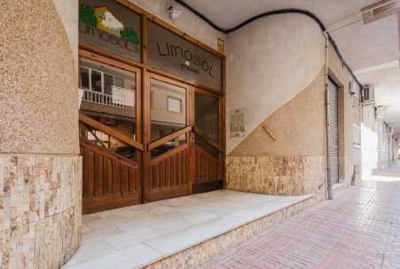 Sale - Apartamento - Torrevieja - Playa de La Acequion