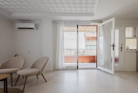 Sale - Apartamento - Torrevieja - Playa del Acequión