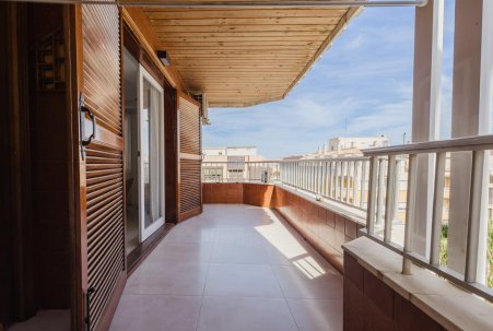 Sale - Apartamento - Torrevieja - Playa del Acequión