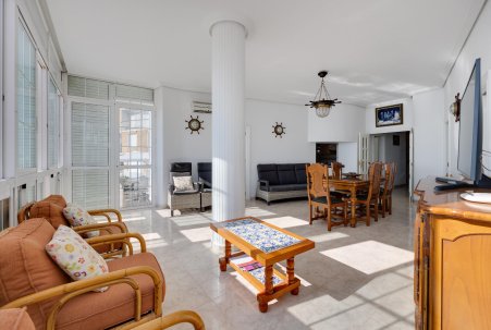 Sale - Apartamento - Torrevieja - Playa del Acequión