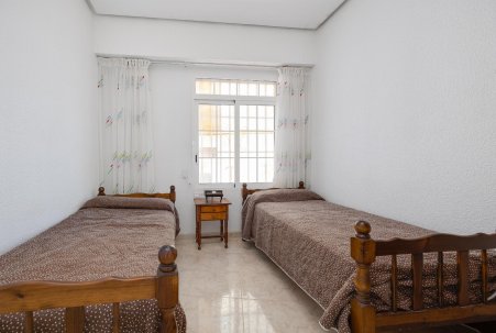 Sale - Apartamento - Torrevieja - Playa del Acequión