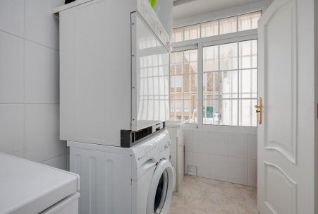 Sale - Apartamento - Torrevieja - Playa del Acequión