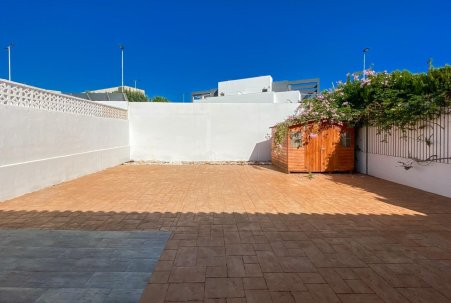 Venta - Chalet - Torrevieja - Aguas Nuevas