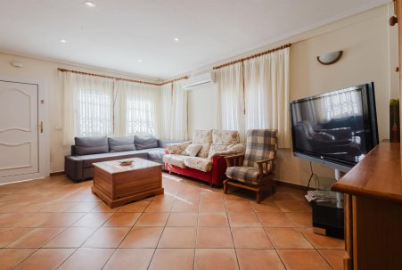 Sale - Bungalow - Torrevieja - PLAYA DE LA MATA
