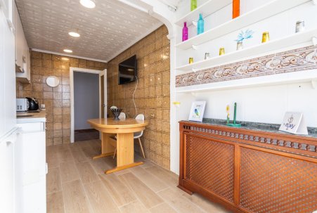 Sale - Apartamento - Torrevieja - Playa del Acequión