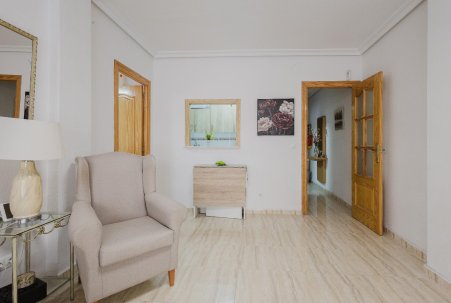 Sale - Apartamento - Torrevieja - Playa del Acequión