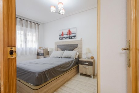 Sale - Apartamento - Torrevieja - Playa del Acequión