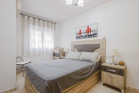 Sale - Apartamento - Torrevieja - Playa del Acequión