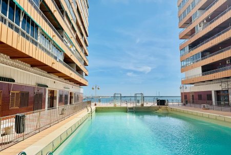 Sale - Apartamento - Torrevieja - Playa del Acequión