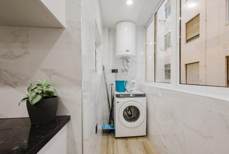 Sale - Apartamento - Torrevieja - Playa del Acequión