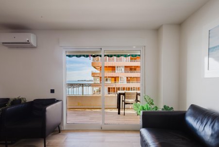 Sale - Apartamento - Torrevieja - Playa del Acequión