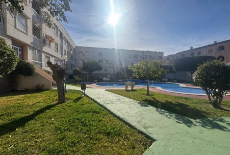 Sale - Apartamento - Torrevieja - Playa del Acequión