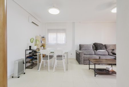 Sale - Chalet - Torrevieja - Aguas Nuevas