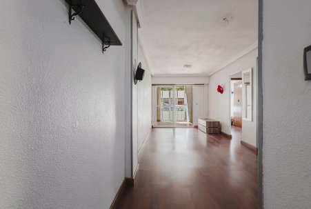 Sale - Apartamento - Torrevieja - Playa del Acequión