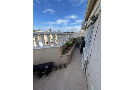 Sale - Triplex - Guardamar del Segura - Urbanizaciones