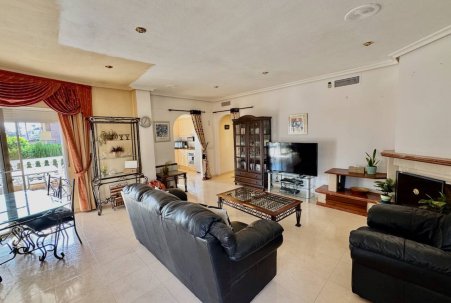 Sale - Villa - Benferri