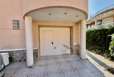 Sale - Villa - Benferri