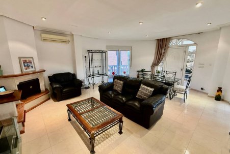 Sale - Villa - Benferri