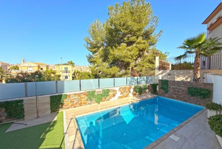 Sale - Villa - Orihuela Costa - Villamartín