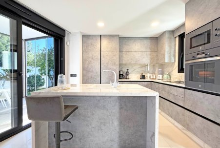 Sale - Villa - Orihuela Costa - Villamartín