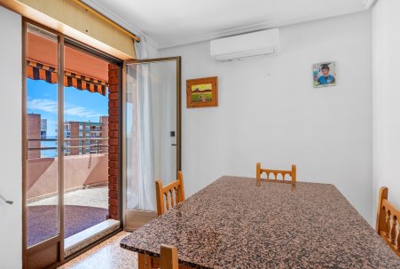 Sale - Apartment - Arenales del Sol - Segunda linea playa