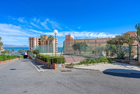 Sale - Apartment - Arenales del Sol - Segunda linea playa