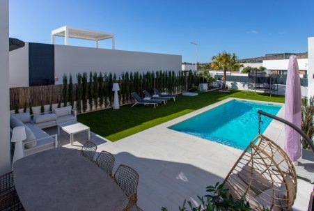 Venta - Chalet - Algorfa - La Finca Golf