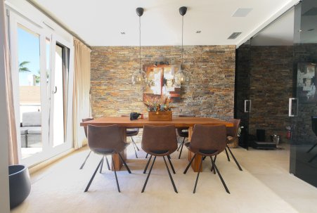 Sale - Villa - Torrevieja - Aguas Nuevas