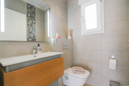 Sale - Villa - Torrevieja - Aguas Nuevas