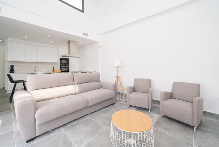 Sale - Stadthaus - Daya Nueva