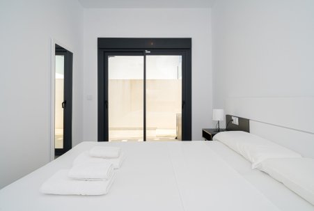 Sale - Stadthaus - Daya Nueva