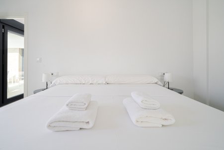 Sale - Stadthaus - Daya Nueva