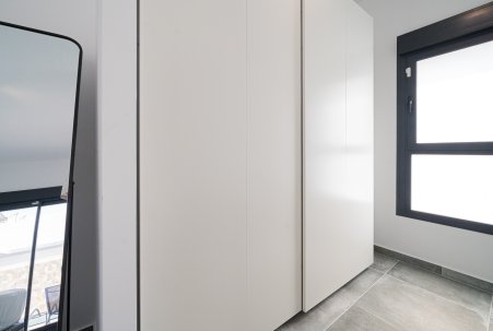 Sale - Stadthaus - Daya Nueva