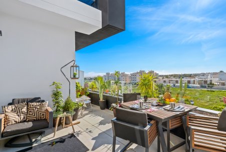 Sale - Apartment - Villamartín