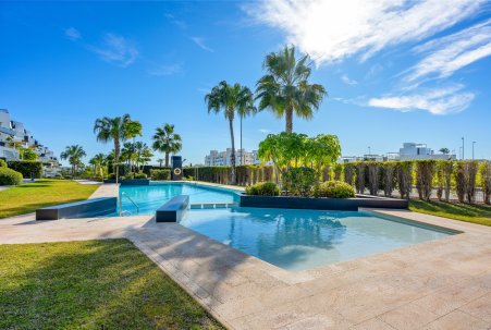 Sale - Apartment - Villamartín