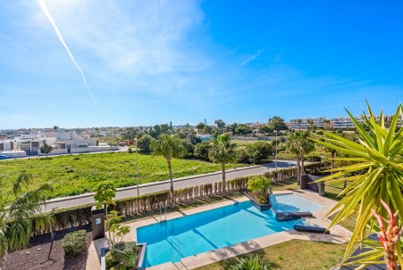 Sale - Apartment - Villamartín