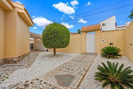 Sale - Villa - Ciudad Quesada