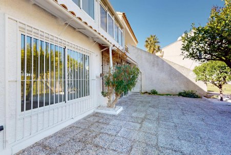 Sale - Bungalow - Orihuela Costa - Villamartín