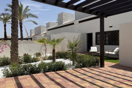 New Build - Stadthaus - Peraleja Golf