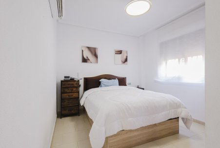 Sale - Villa - Torrevieja - Aguas Nuevas