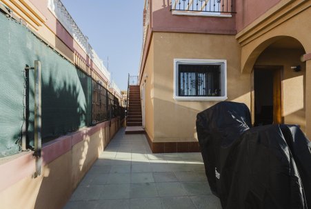 Sale - Villa - Torrevieja - Aguas Nuevas