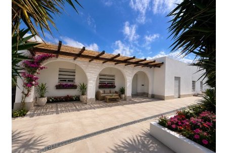 Sale - Villa - La Marina del Pinet - La Marina