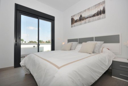 Obra Nueva - Chalet - Pilar de la Horadada