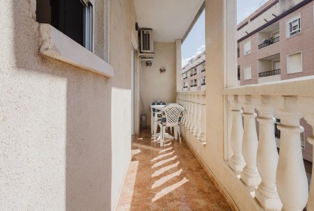 Sale - Apartment - Torrevieja - Playa del Acequión