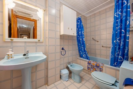 Sale - Apartment - Torrevieja - Playa del Acequión