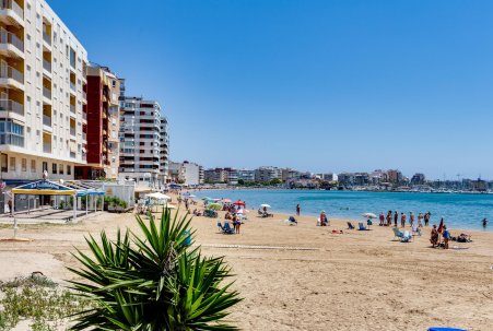 Sale - Apartment - Torrevieja - Playa del Acequión