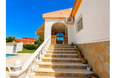 Sale - Villa - Torrevieja - La Siesta