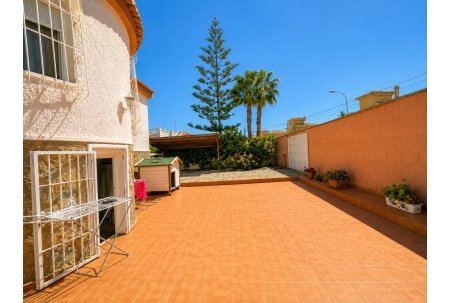 Sale - Villa - Torrevieja - La Siesta