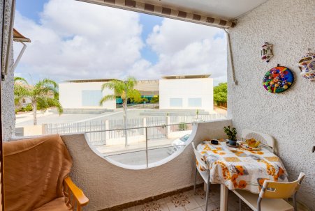 Sale - Bungalow - Torrevieja - Playa del Acequión