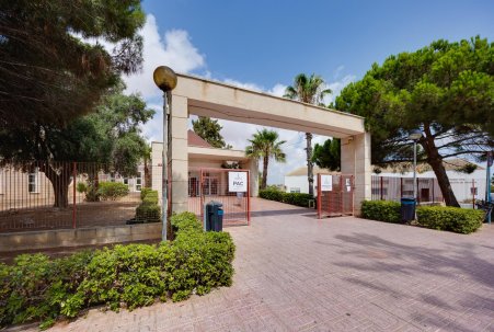 Sale - Bungalow - Torrevieja - Playa del Acequión